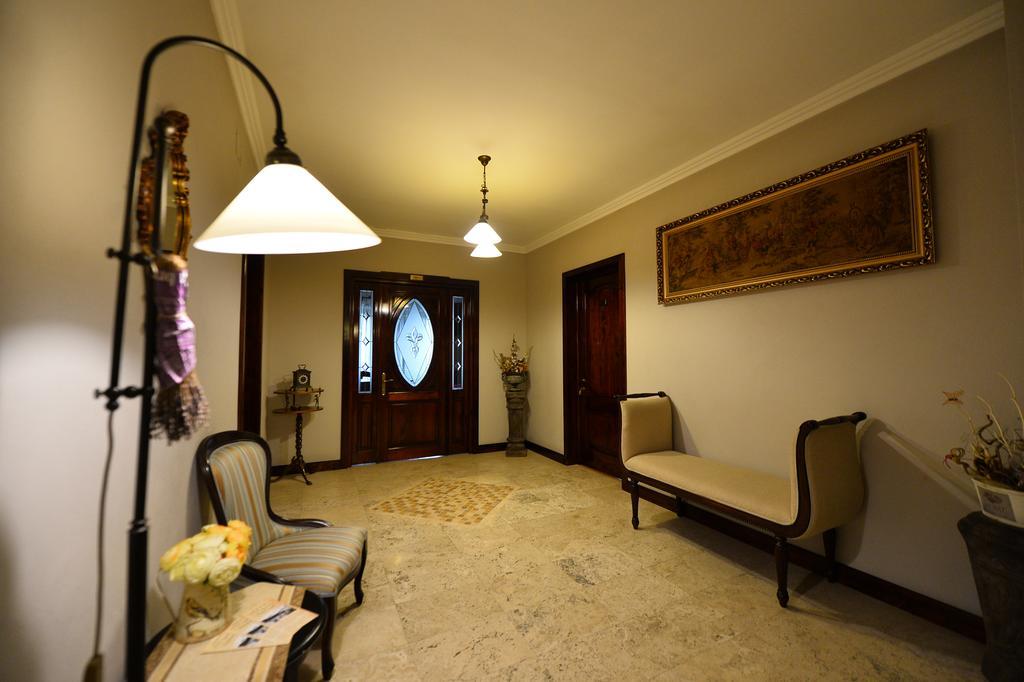 Pensiunea Antique Targu Jiu Bagian luar foto